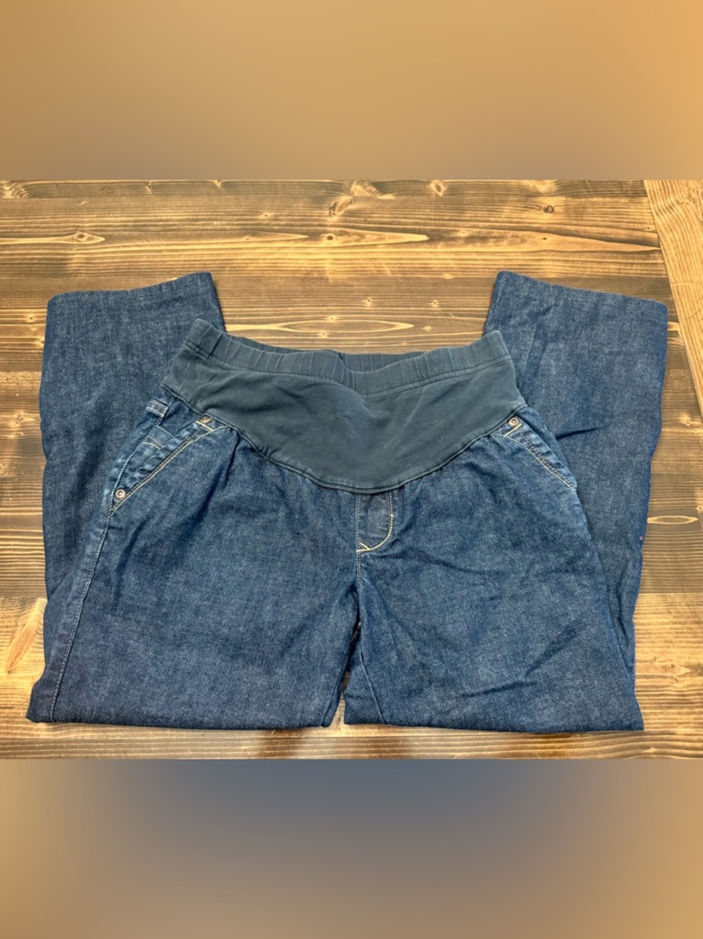 Old Navy Dark Blue Maternity Jean Capris with Stretch Panel Size S